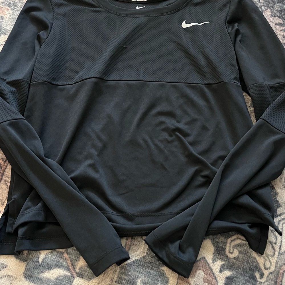 Nike Women's Black Long Sleeve Tee